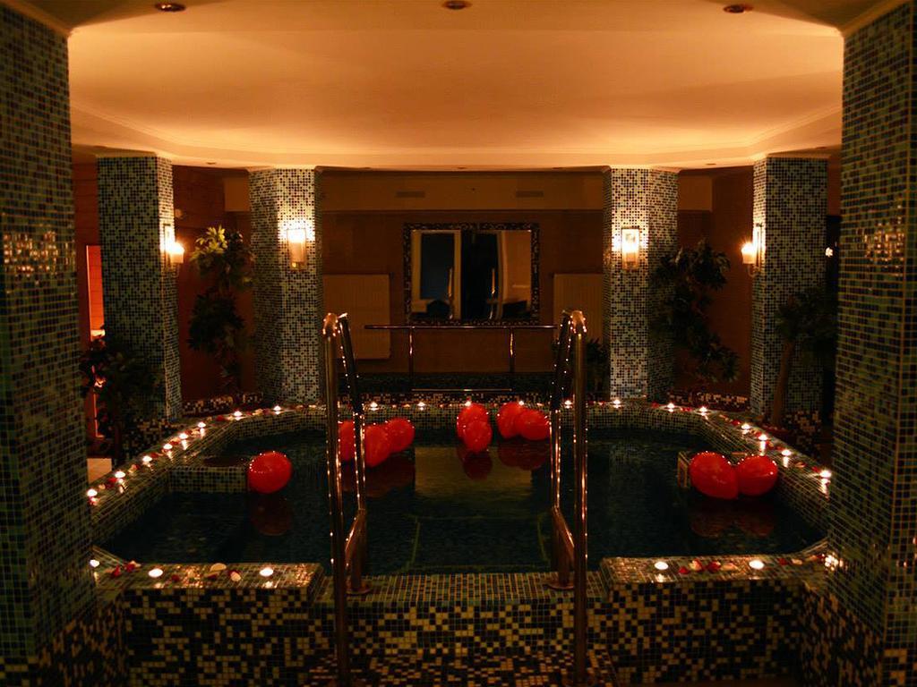 Liza Aqua & Conference Hotel ラヨシュミジャ エクステリア 写真