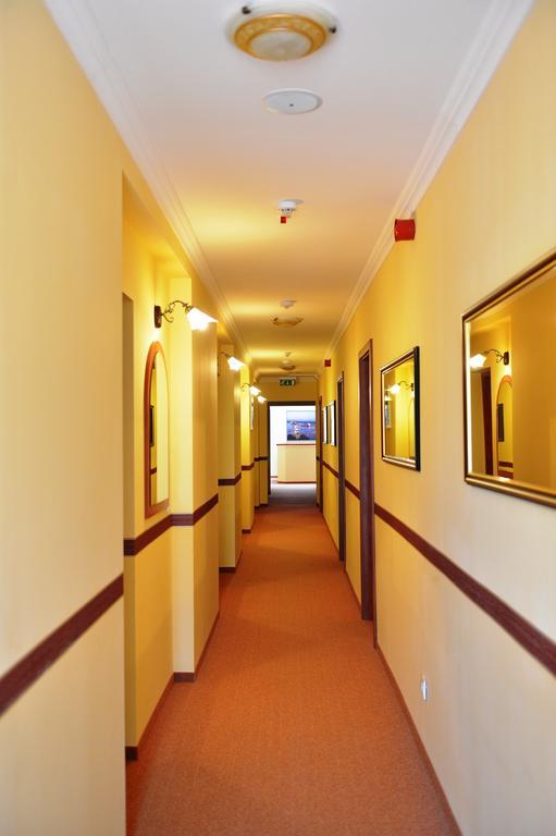 Liza Aqua & Conference Hotel ラヨシュミジャ エクステリア 写真